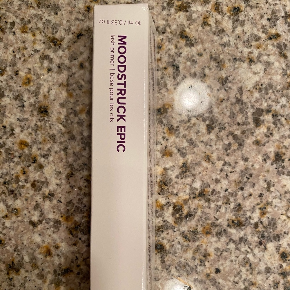 Younique lash primer